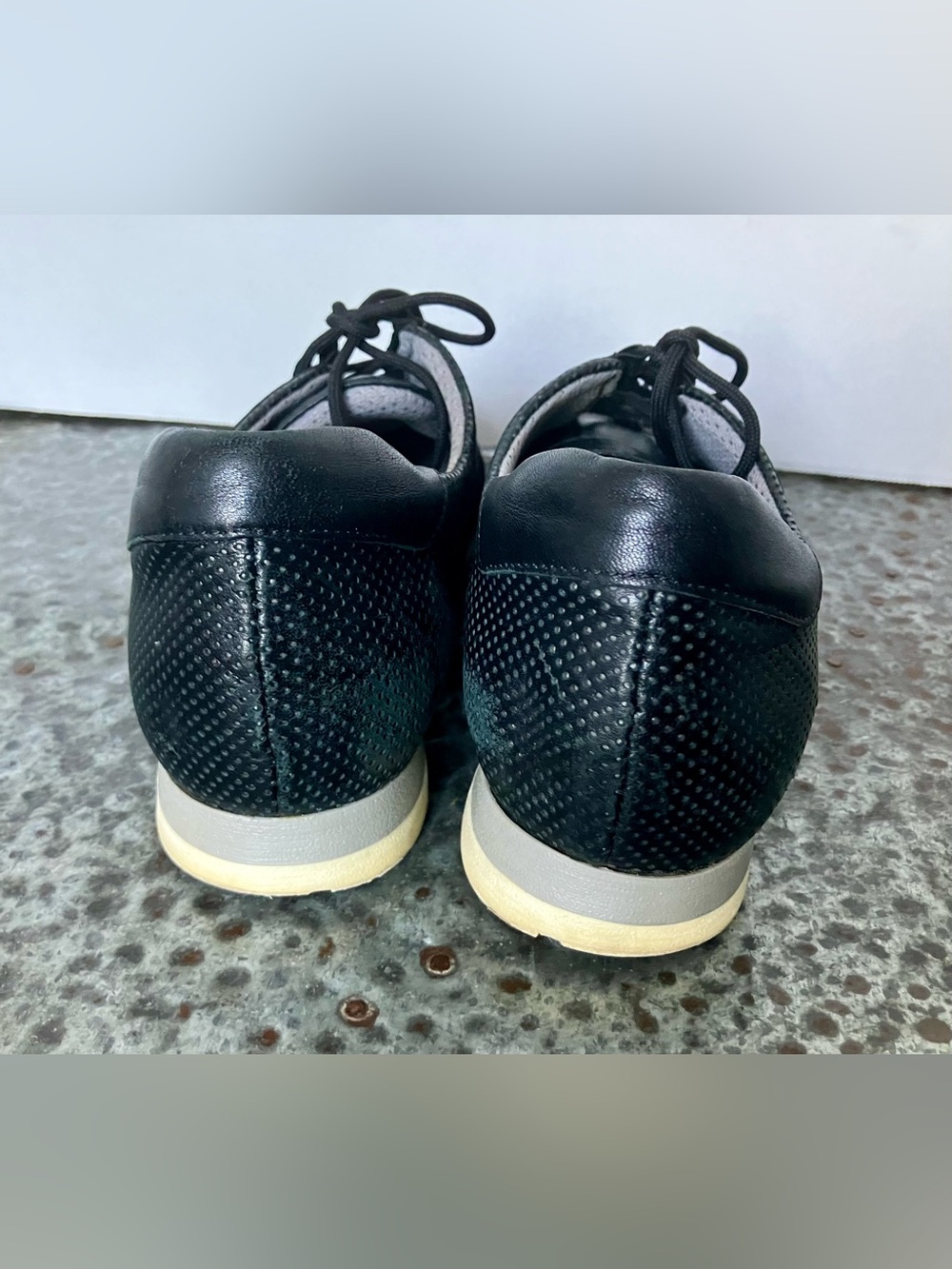 Sesto Meucci Shoes Black Perforated Leather Sneakers Size 7 - Picture 7 of 13
